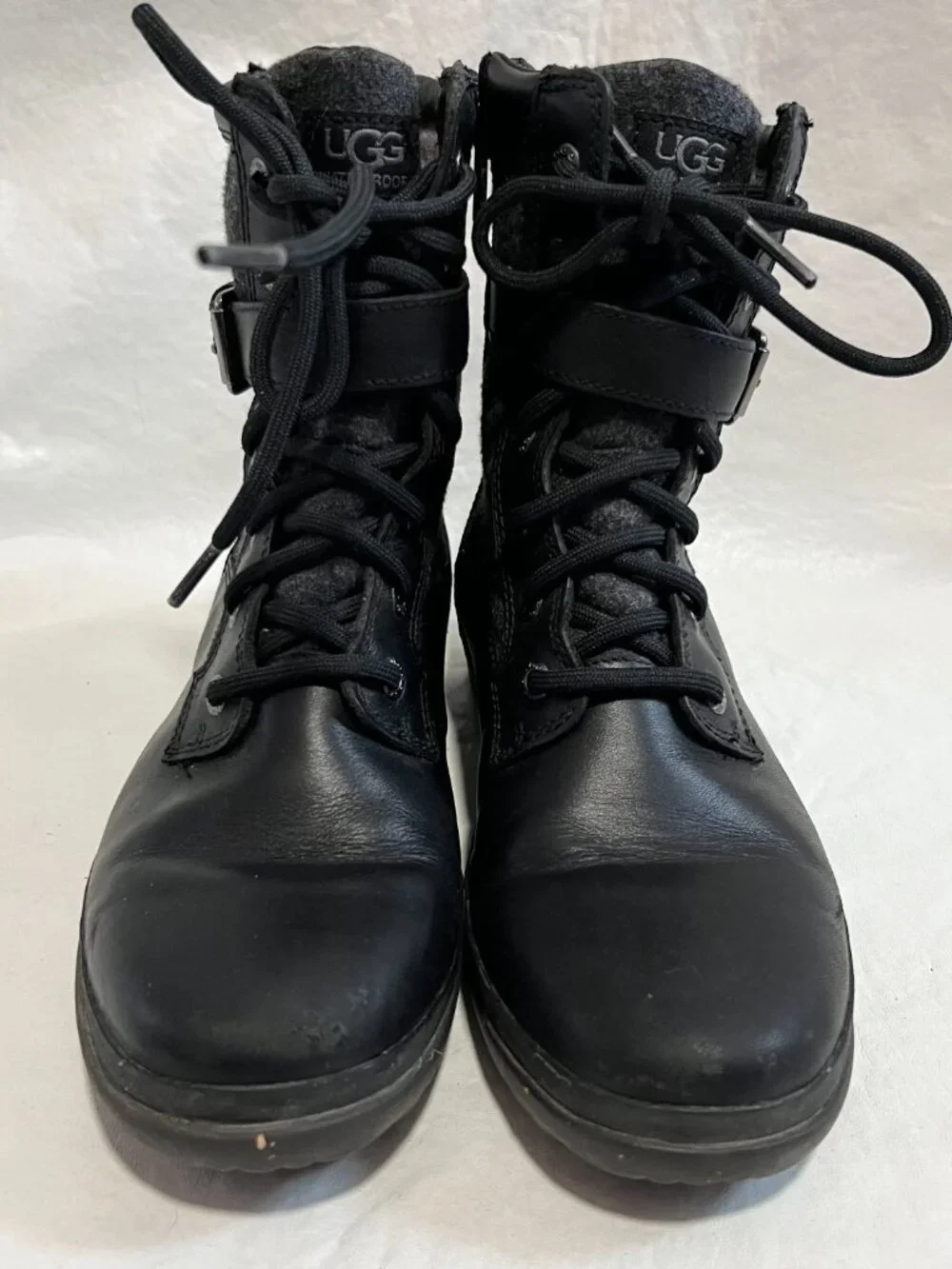 UGG boots Kesey size 7 waterproof leather black gray wool waterproof lace zip up